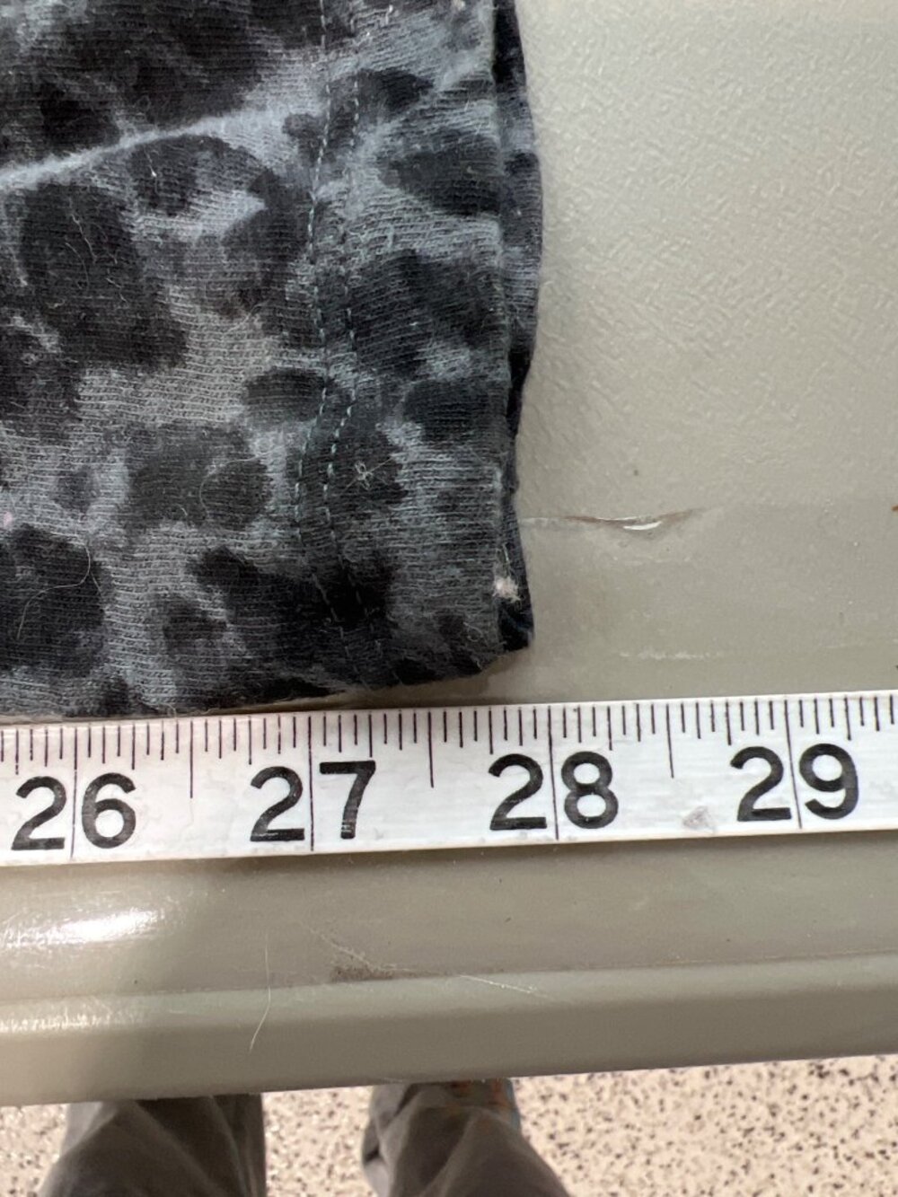 Old Navy Jumpsuit Medium Tall Sleeveless Leopard Animal Print Gray Black Trendy - Picture 7 of 9